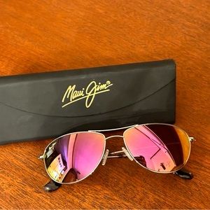 Maui Jim Baby beach sunglasses. Polarized, pink lenses.